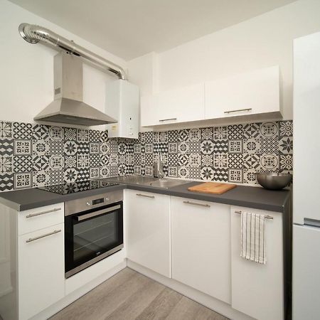 Appartement Tout Equipe Parking Balcon 2 Chambres Marseille Eksteriør bilde